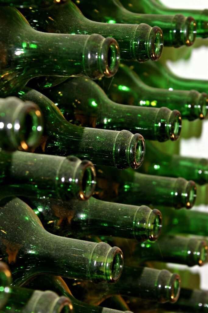 Estas formas de reutilizar botellas de vidrio te van a encantar!